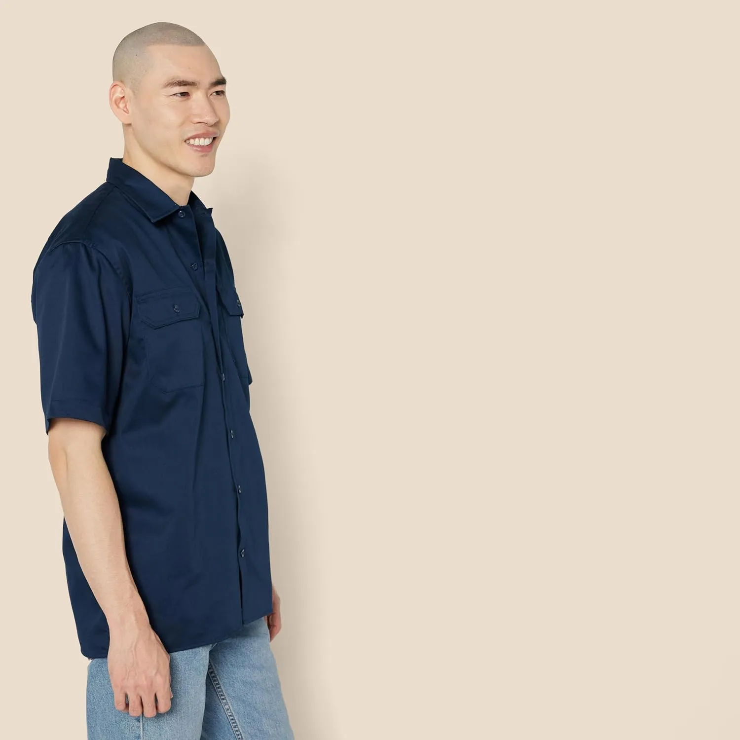Amazon Essentials Button Up Shirt for Men, Short-Sleeve, Stain and Wrinkle-Resistant