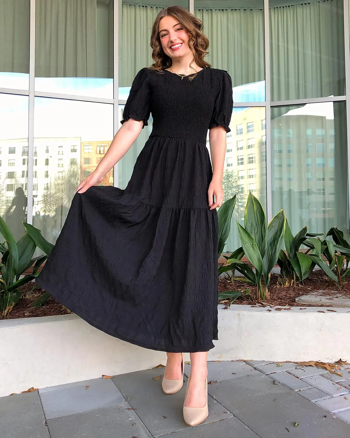 dowerme Womens Summer Dresses 2025 Casual Puff Short Sleeve Crewneck Smocked Flowy Ruffle Boho Beach Party Maxi Sundress