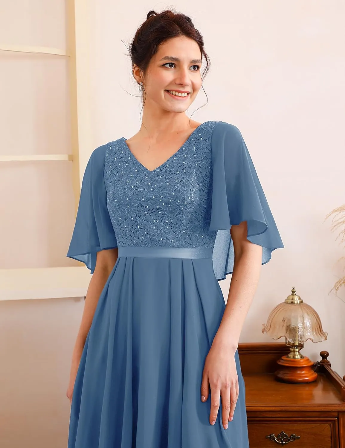 Dressystar Sequin Women Dresses Knee Length Dress Mother of The Bride Wedding Guest V-Neck Evening Formal Cocktail Gowns