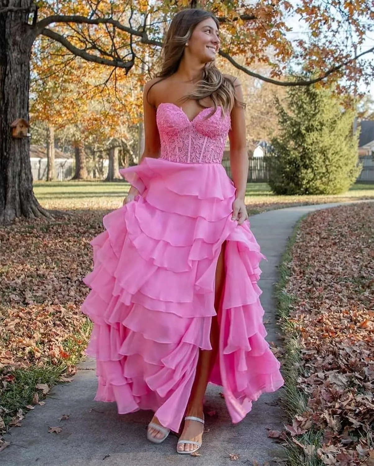 Strapless Lace Applique Prom Dresses 2024 Long Tiered Ruffle Chiffon Corset Formal Evening Party Dress with Slit