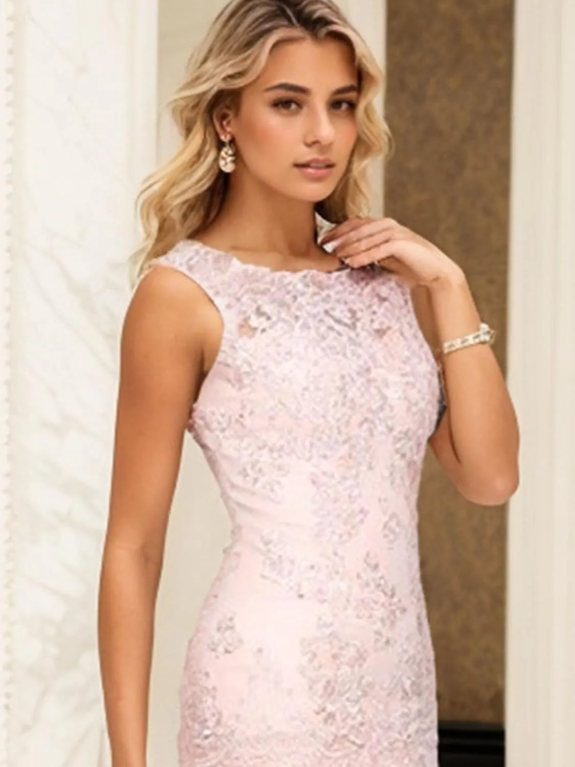 Trumpet/Mermaid Elegant Evening Gown Luxury Wedding Party Gown Chiffon Scoop Neck Sleeveless Sweep/Brush Train Appliques 2024