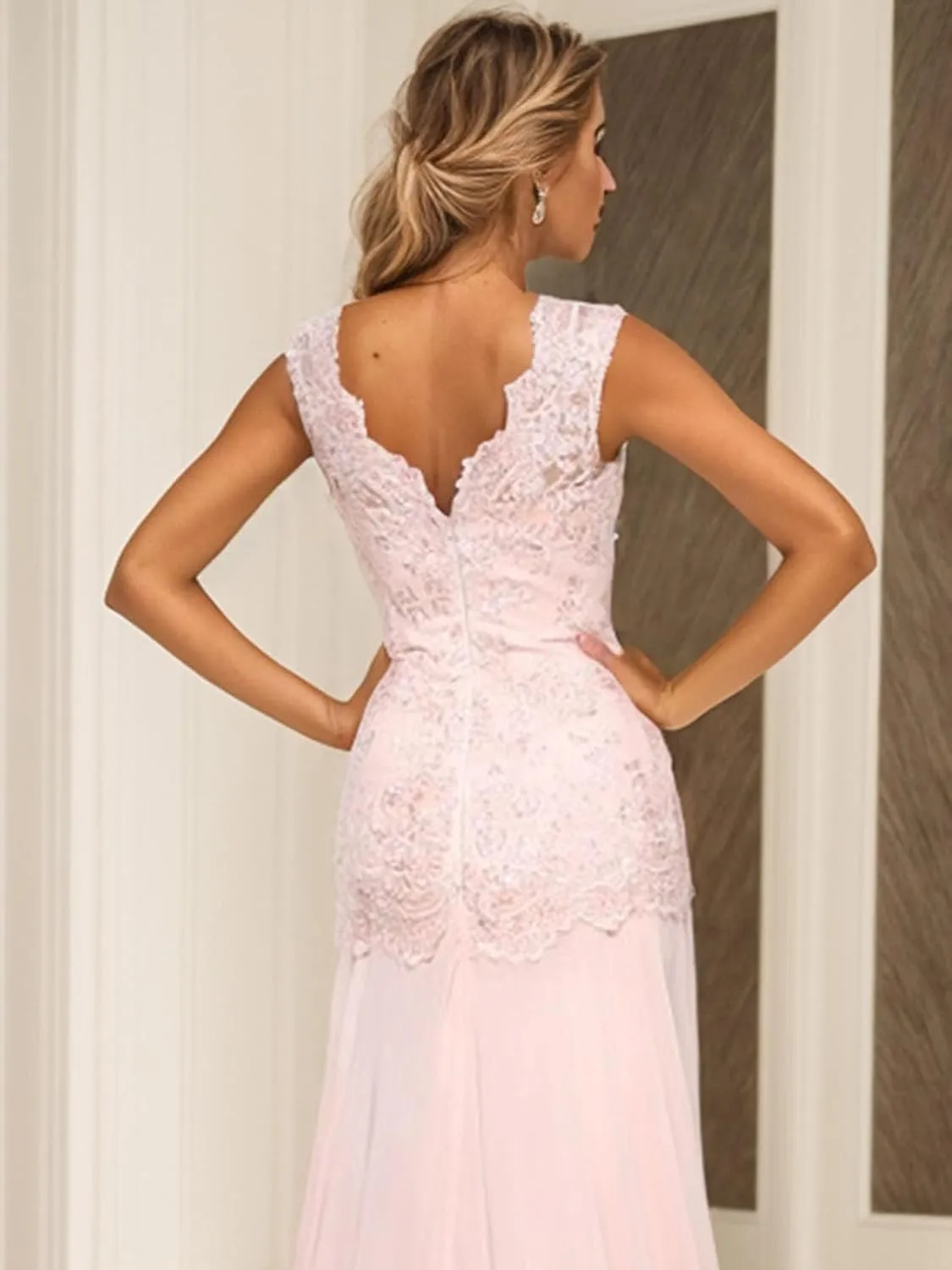 Trumpet/Mermaid Elegant Evening Gown Luxury Wedding Party Gown Chiffon Scoop Neck Sleeveless Sweep/Brush Train Appliques 2024