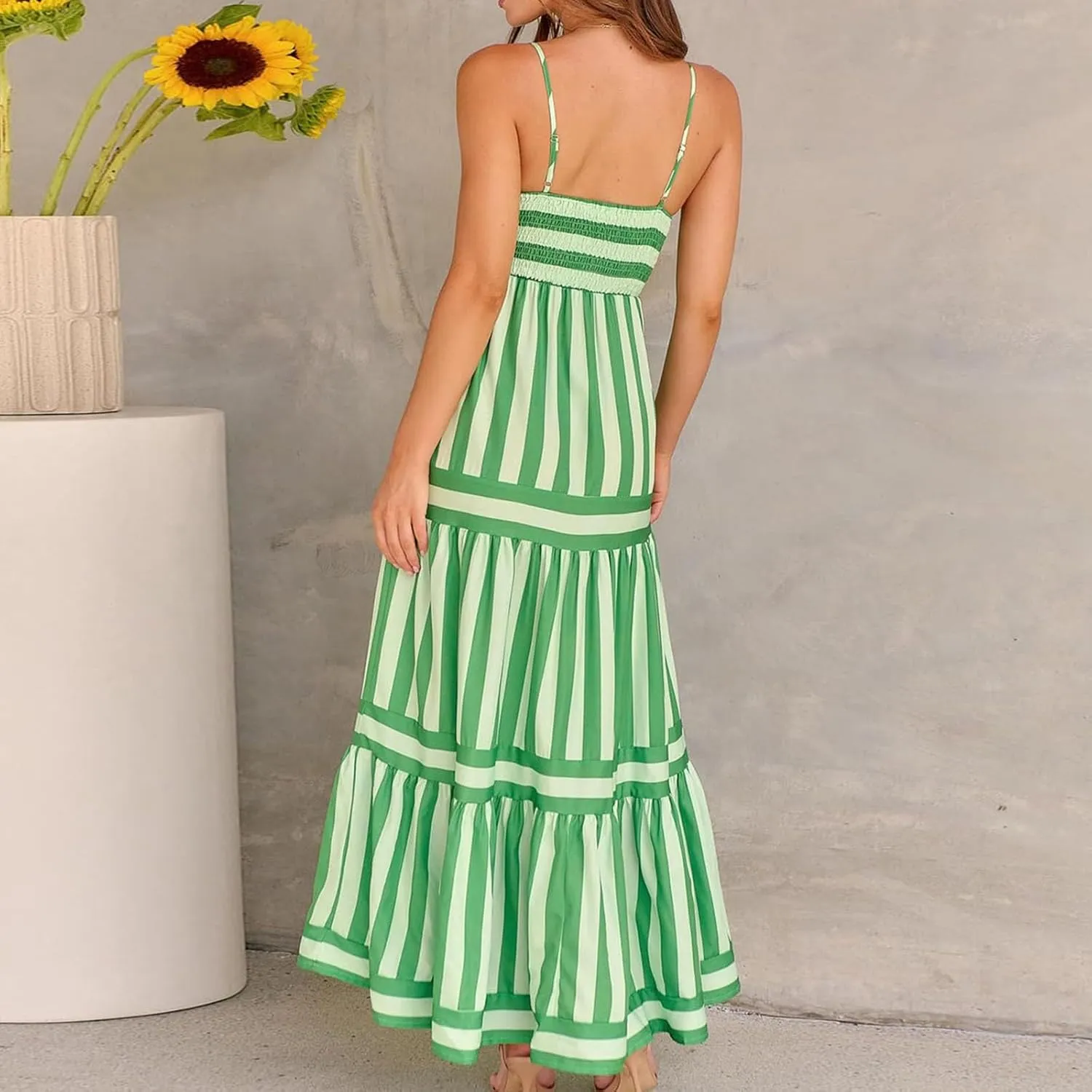 Womens Striped Maxi Dress Summer Fashion Slim Strap Sleeveless Cutout Long Dress Flowy Swing Beach Sundress 2025