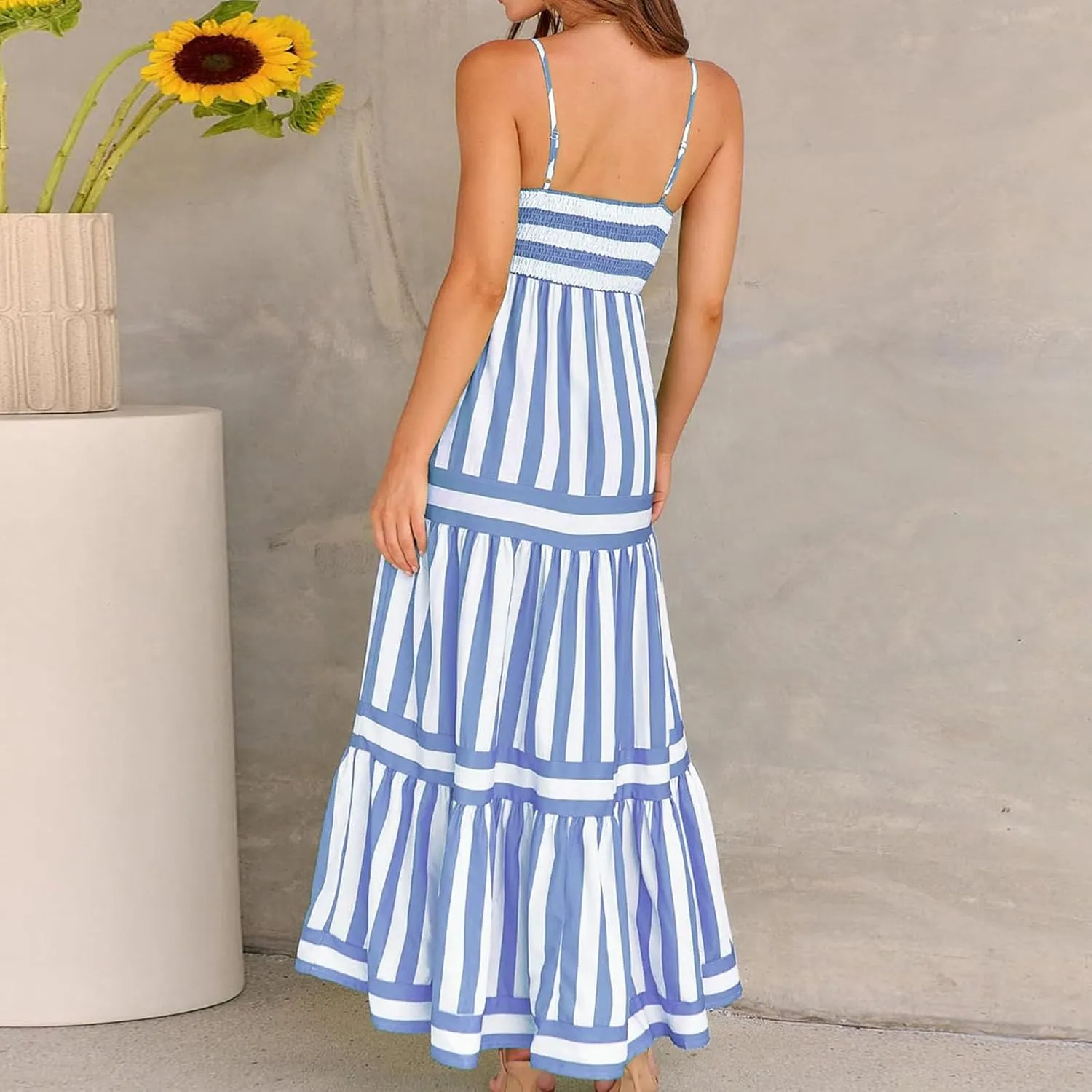 Womens Striped Maxi Dress Summer Fashion Slim Strap Sleeveless Cutout Long Dress Flowy Swing Beach Sundress 2025